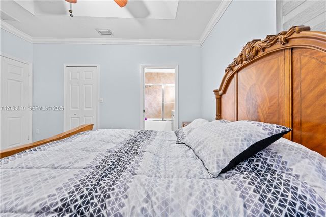 7452 NW 178th St, Hialeah, FL 33015