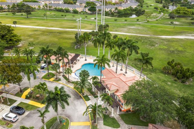 7452 NW 178th St, Hialeah, FL 33015