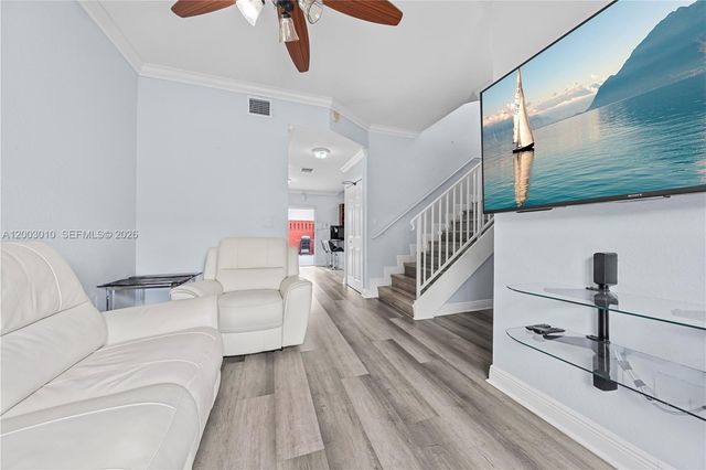 7452 NW 178th St, Hialeah, FL 33015