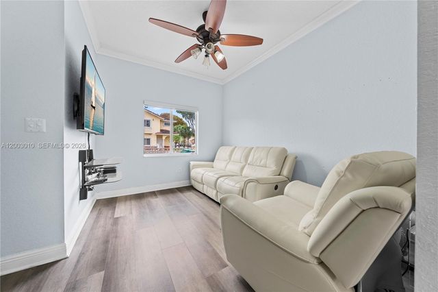 7452 NW 178th St, Hialeah, FL 33015