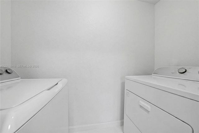 7452 NW 178th St, Hialeah, FL 33015