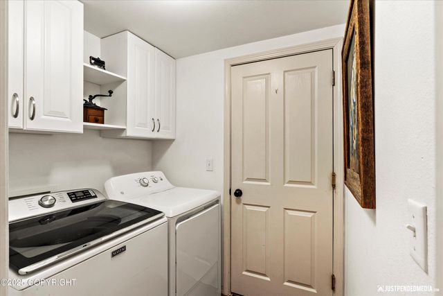 18932 Mountain Point Drive, Eagle River, AK 99577