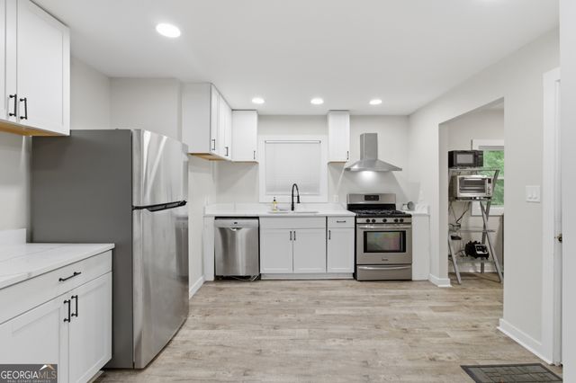 5948 James Road, Austell, GA 30168