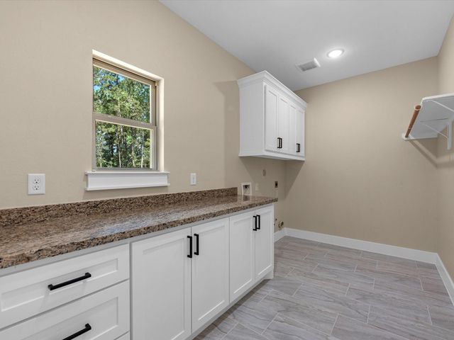 1197 Road 660, Dayton, TX 77535