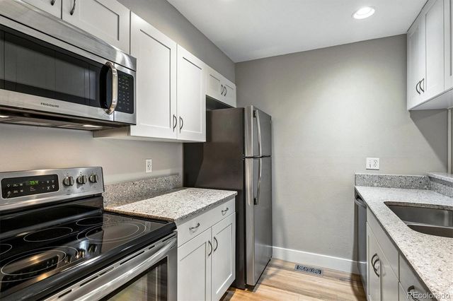 1180 S Monaco Parkway 5, Denver, CO 80224