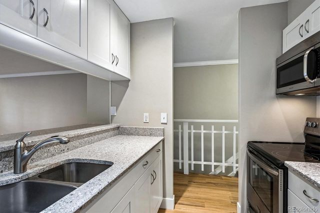 1180 S Monaco Parkway 5, Denver, CO 80224