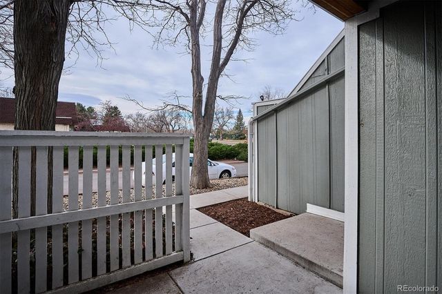 1180 S Monaco Parkway 5, Denver, CO 80224