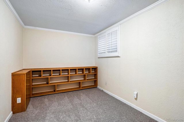 1180 S Monaco Parkway 5, Denver, CO 80224