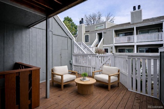 1180 S Monaco Parkway 5, Denver, CO 80224