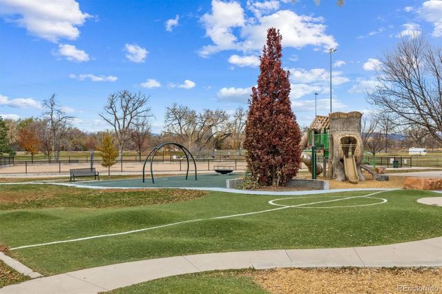 1180 S Monaco Parkway 5, Denver, CO 80224