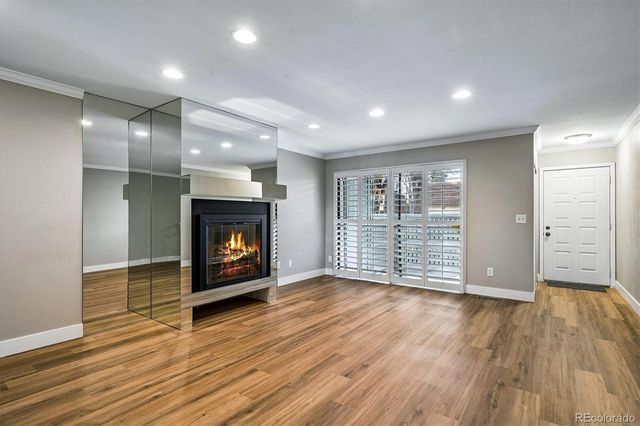 1180 S Monaco Parkway 5, Denver, CO 80224