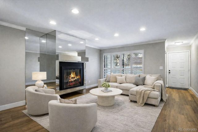 1180 S Monaco Parkway 5, Denver, CO 80224