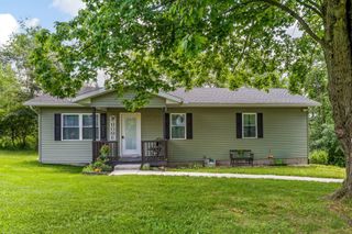 674 Greenbriar Circle, Howard, OH 43028