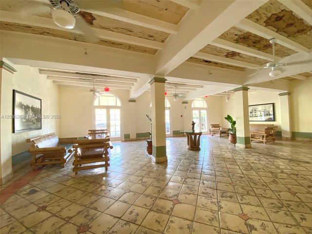 900 16th Street 108, Miami Beach, FL 33139