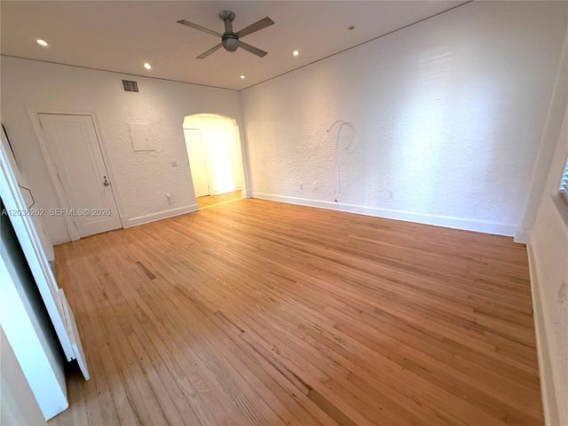 900 16th Street 108, Miami Beach, FL 33139