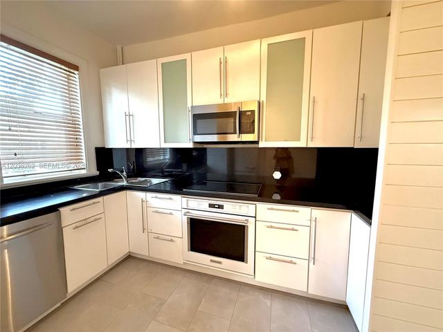 900 16th Street 108, Miami Beach, FL 33139