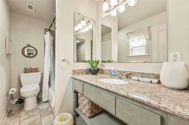 22818 Buena Street, Galveston, TX 77554