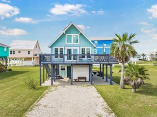 22818 Buena Street, Galveston, TX 77554