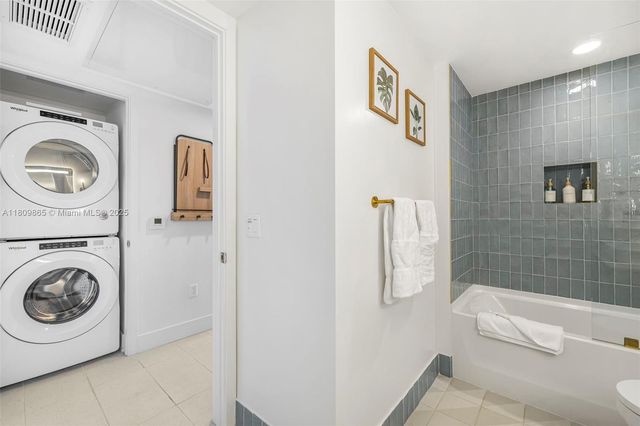 159 NE 6th St 3610, Miami, FL 33132