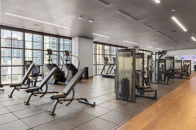 159 NE 6th St 3610, Miami, FL 33132