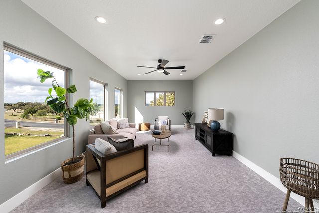 24351 Tres Arroyos, San Antonio, TX 78255