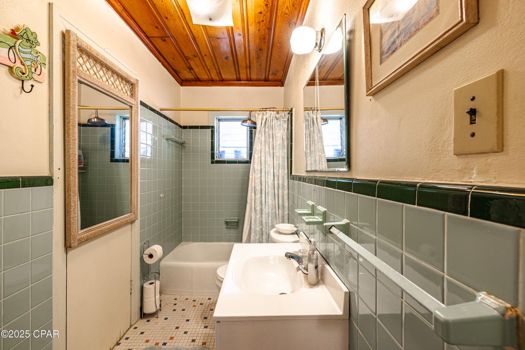 Image 28 of property listing at 234 Sands Street, Panama City Beach, FL 32413