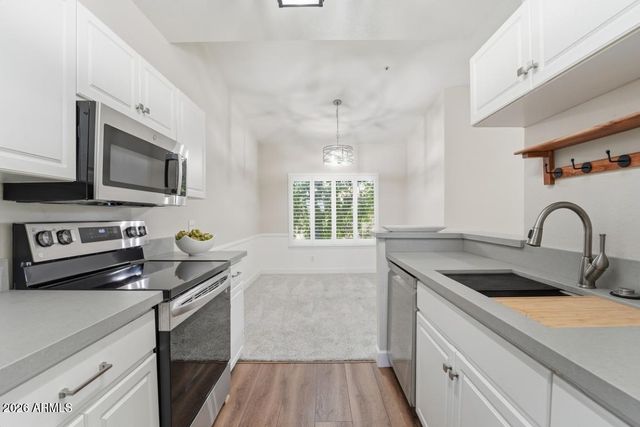 9600 N 96TH Street 212, Scottsdale, AZ 85258