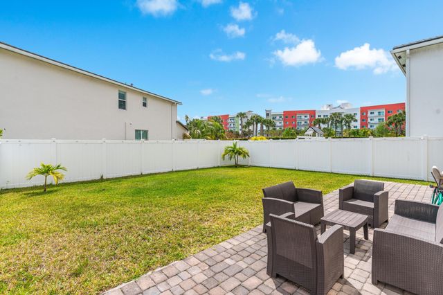 3970 Pelicano Way, Deerfield Beach, FL 33064