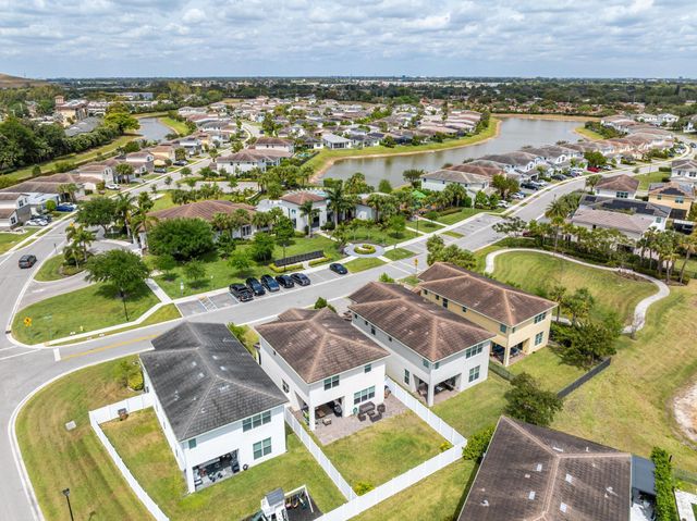 3970 Pelicano Way, Deerfield Beach, FL 33064