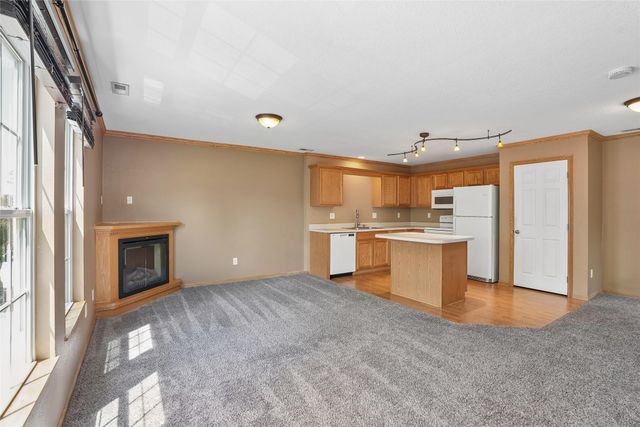 8302 Westown Parkway 3106, West Des Moines, IA 50266