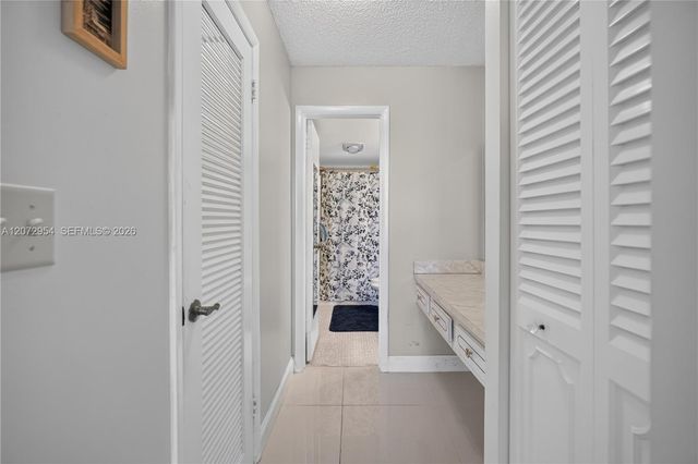 8900 Washington Boulevard 409, Pembroke Pines, FL 33025