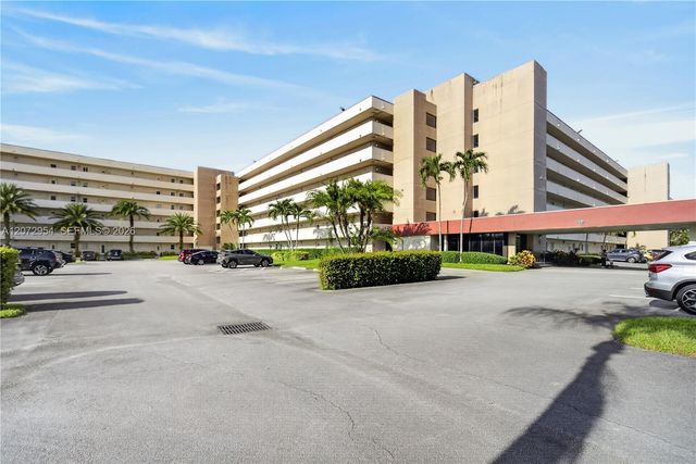 8900 Washington Boulevard 409, Pembroke Pines, FL 33025