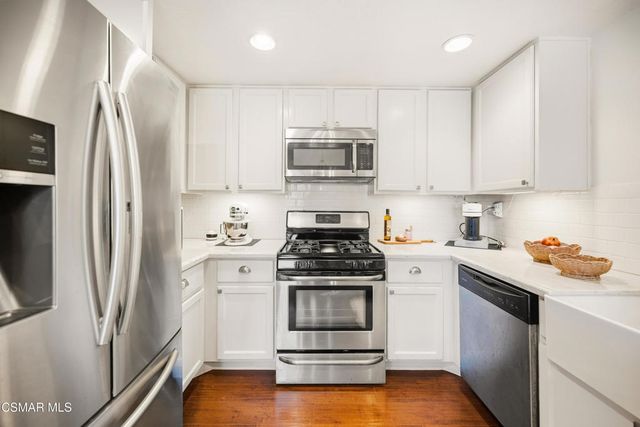 611 Calle Seguro, Oak Park, CA 91377