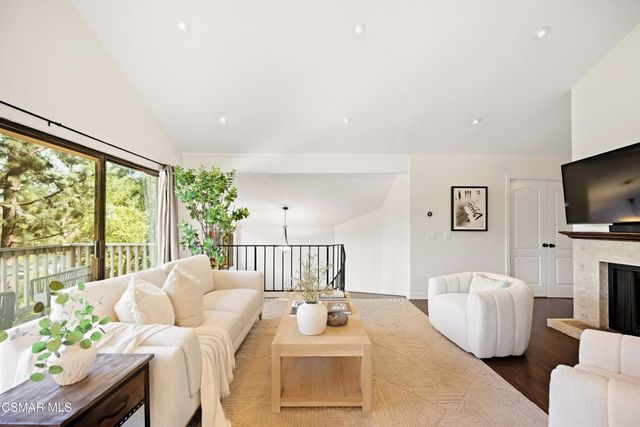 611 Calle Seguro, Oak Park, CA 91377