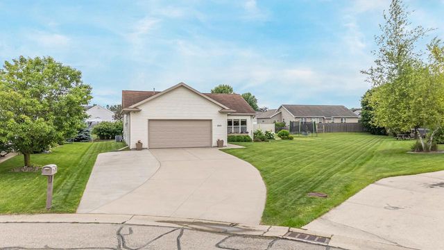 2315 MEADOW FLOWER COURT, Neenah, WI 54956