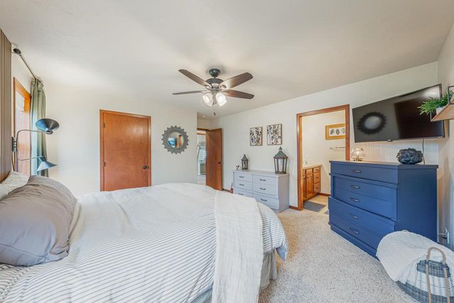 2315 MEADOW FLOWER COURT, Neenah, WI 54956