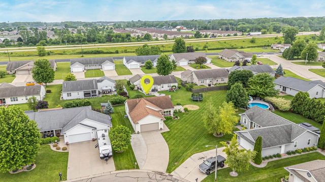 2315 MEADOW FLOWER COURT, Neenah, WI 54956