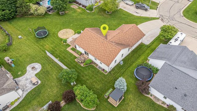 2315 MEADOW FLOWER COURT, Neenah, WI 54956