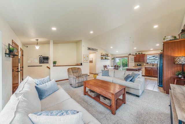 2315 MEADOW FLOWER COURT, Neenah, WI 54956