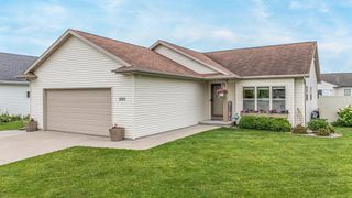 2315 MEADOW FLOWER COURT, Neenah, WI 54956