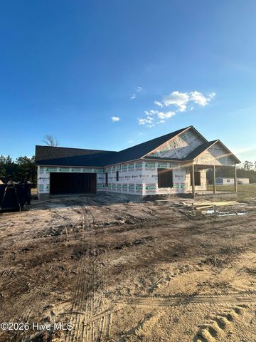 2889 Catherine Lake Road, Richlands, NC 28574