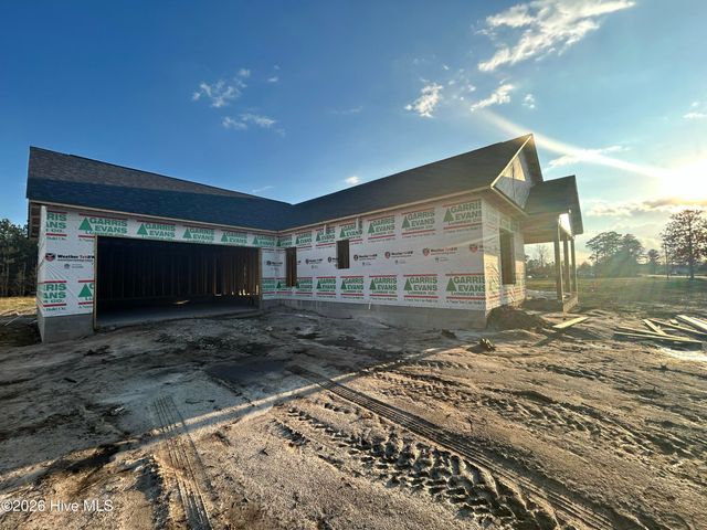 2889 Catherine Lake Road, Richlands, NC 28574