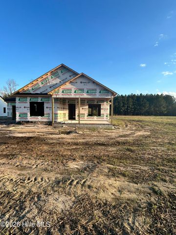 2889 Catherine Lake Road, Richlands, NC 28574