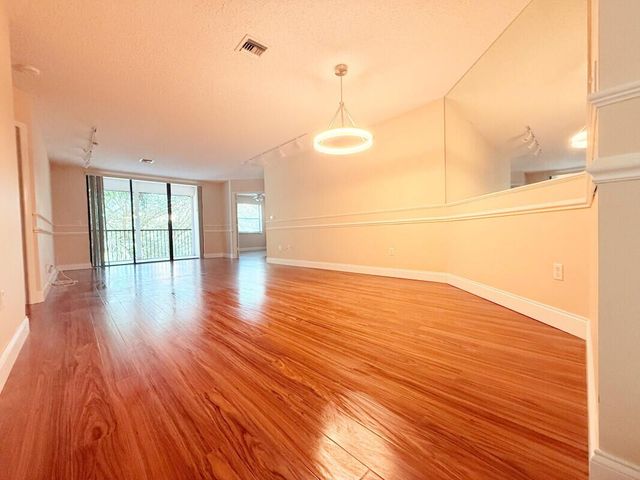 4300 NW 30th Street 343, Coconut Creek, FL 33066