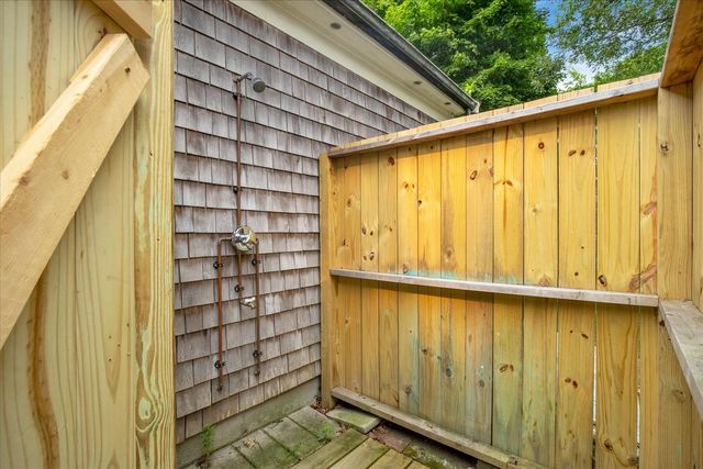 579 E Falmouth Highway, East Falmouth, MA 02536