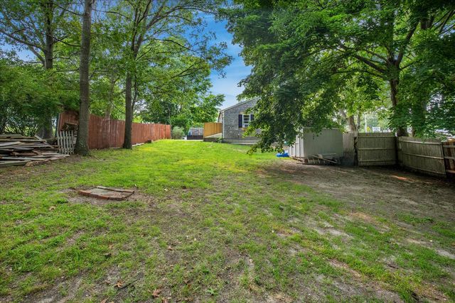 579 E Falmouth Highway, East Falmouth, MA 02536