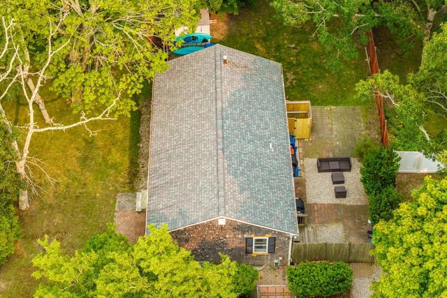 579 E Falmouth Highway, East Falmouth, MA 02536