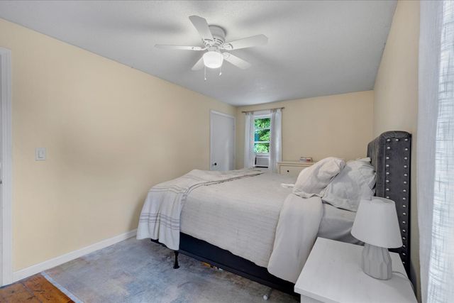 579 E Falmouth Highway, East Falmouth, MA 02536