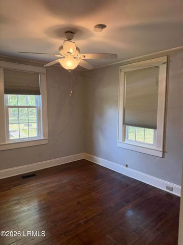 2705 North Street, Beaufort, SC 29902