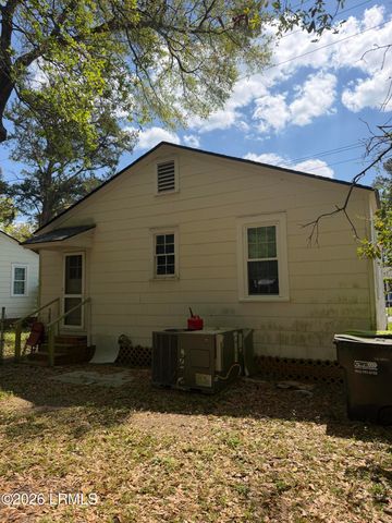 2705 North Street, Beaufort, SC 29902